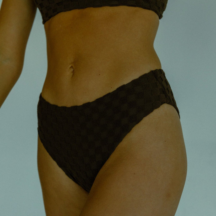 SURFER HIGH WAISTED BOTTOM // BROWN CHECKERED